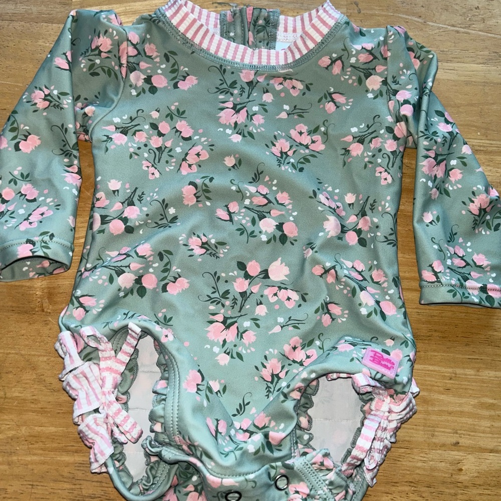 Long Sleeve One Piece Rash Guard Girls 6/12 Months Swimsuit Bathing Suit